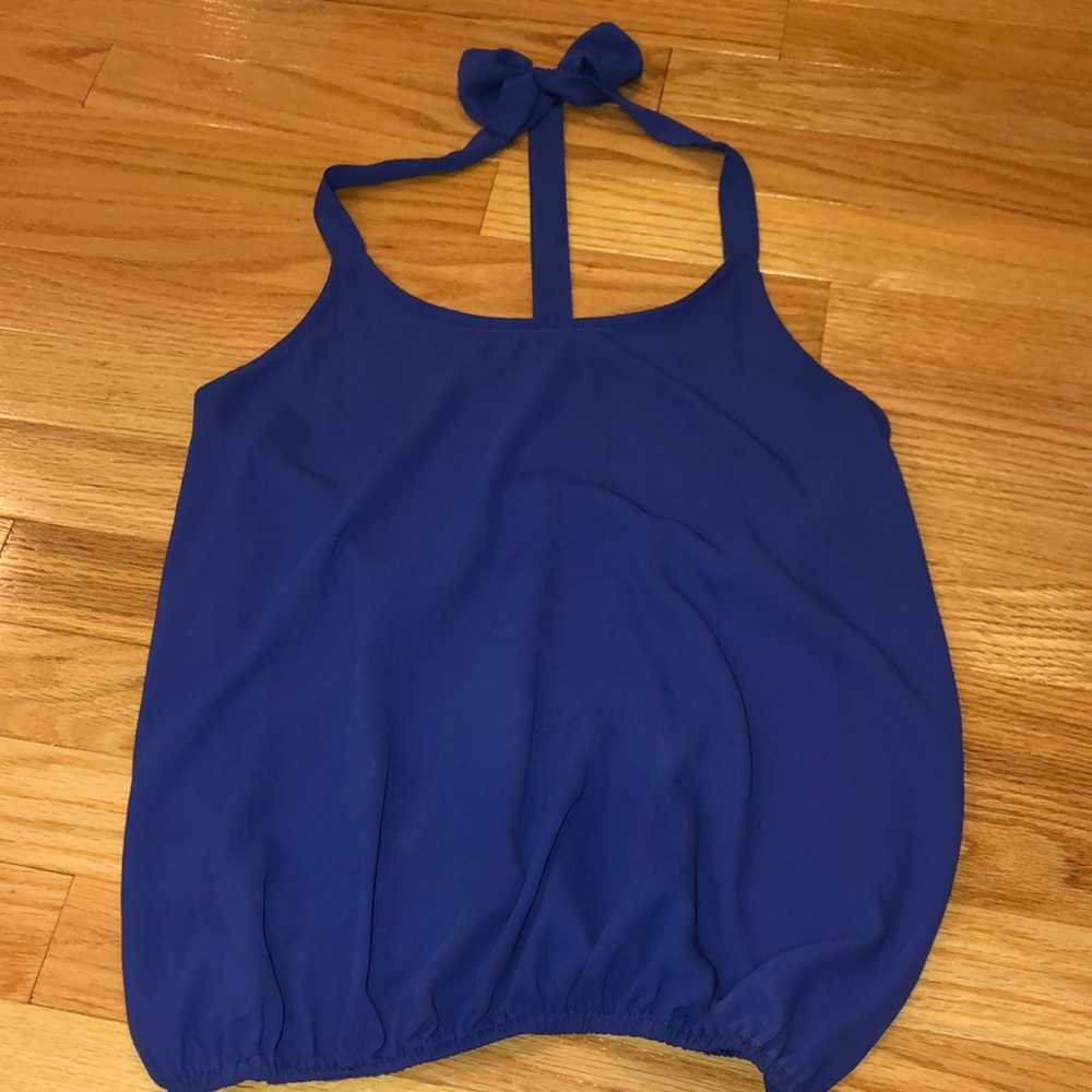 Blue t back top with bow back of neck detail